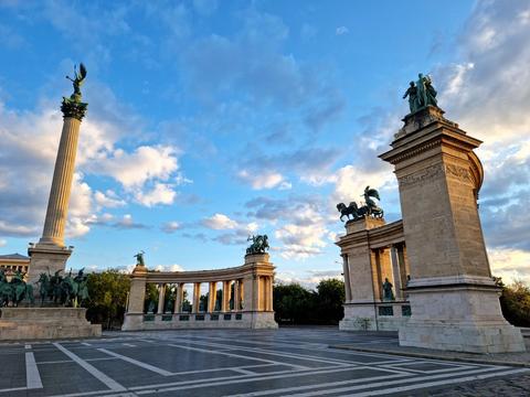 Heroes' Square