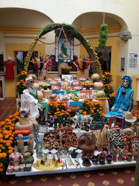 La Plaza Artesanias de Oaxaca y café